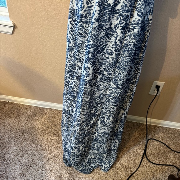 One Clothing Maxi Dress Medium Blue White Patterned Sleeveless Elastic Waist - Picture 4 of 16